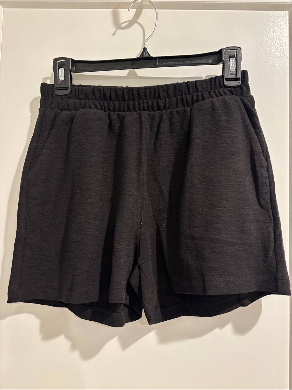Zenana Outfitters Black Women's Casual Elastic-Waist Shorts